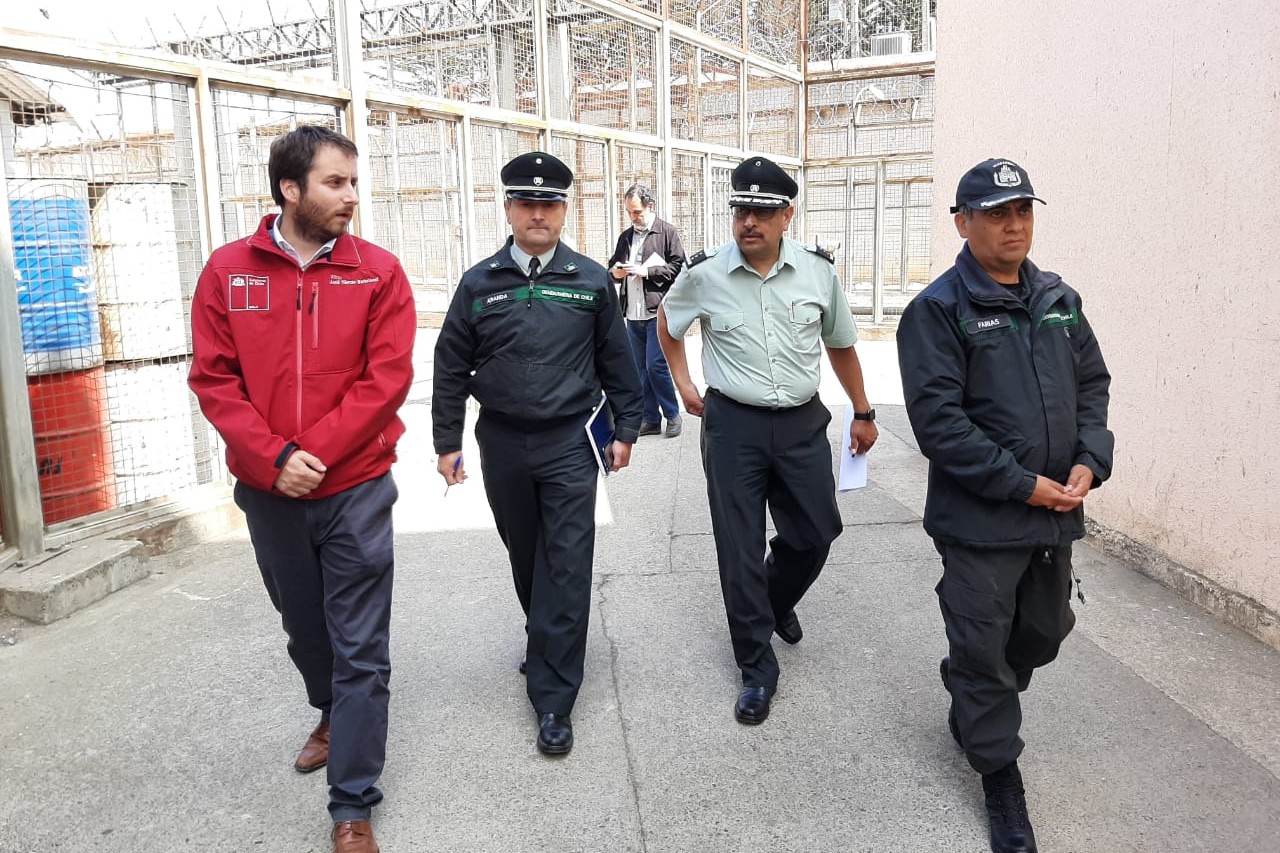 Gendarmería implementa unidades de aislamiento preventivo en recintos penitenciarios