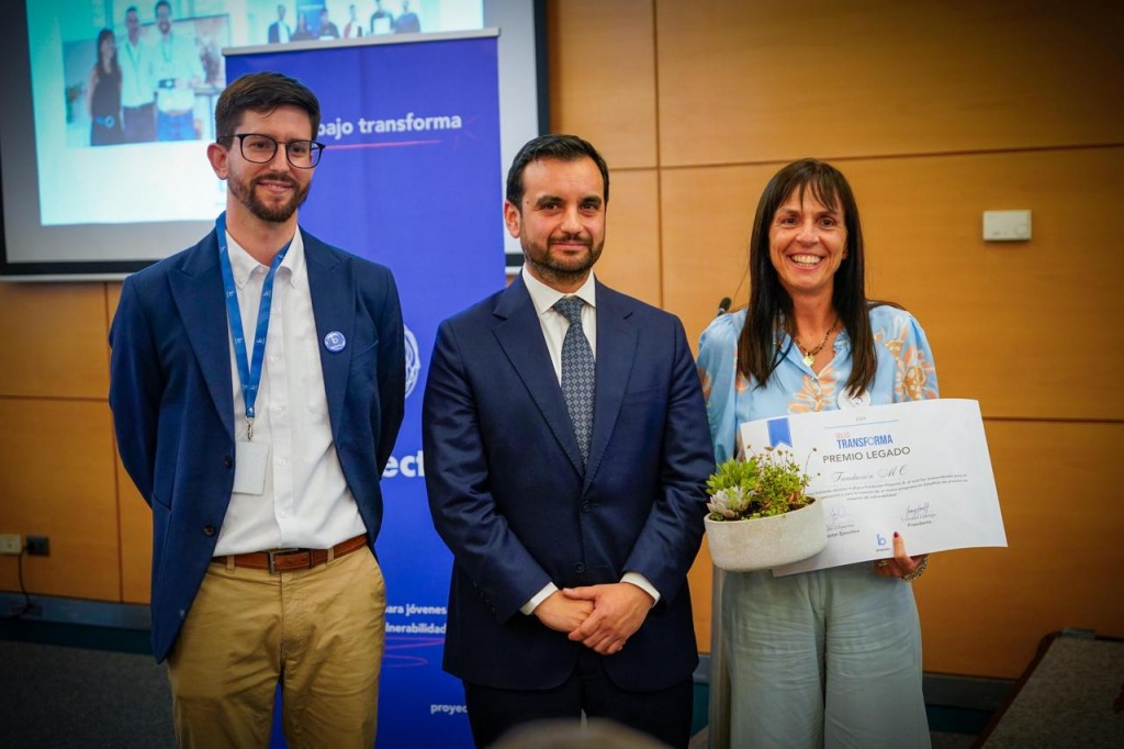 WhatsApp Image 2024-11-25 at 5.15.37 PM (1) - copia